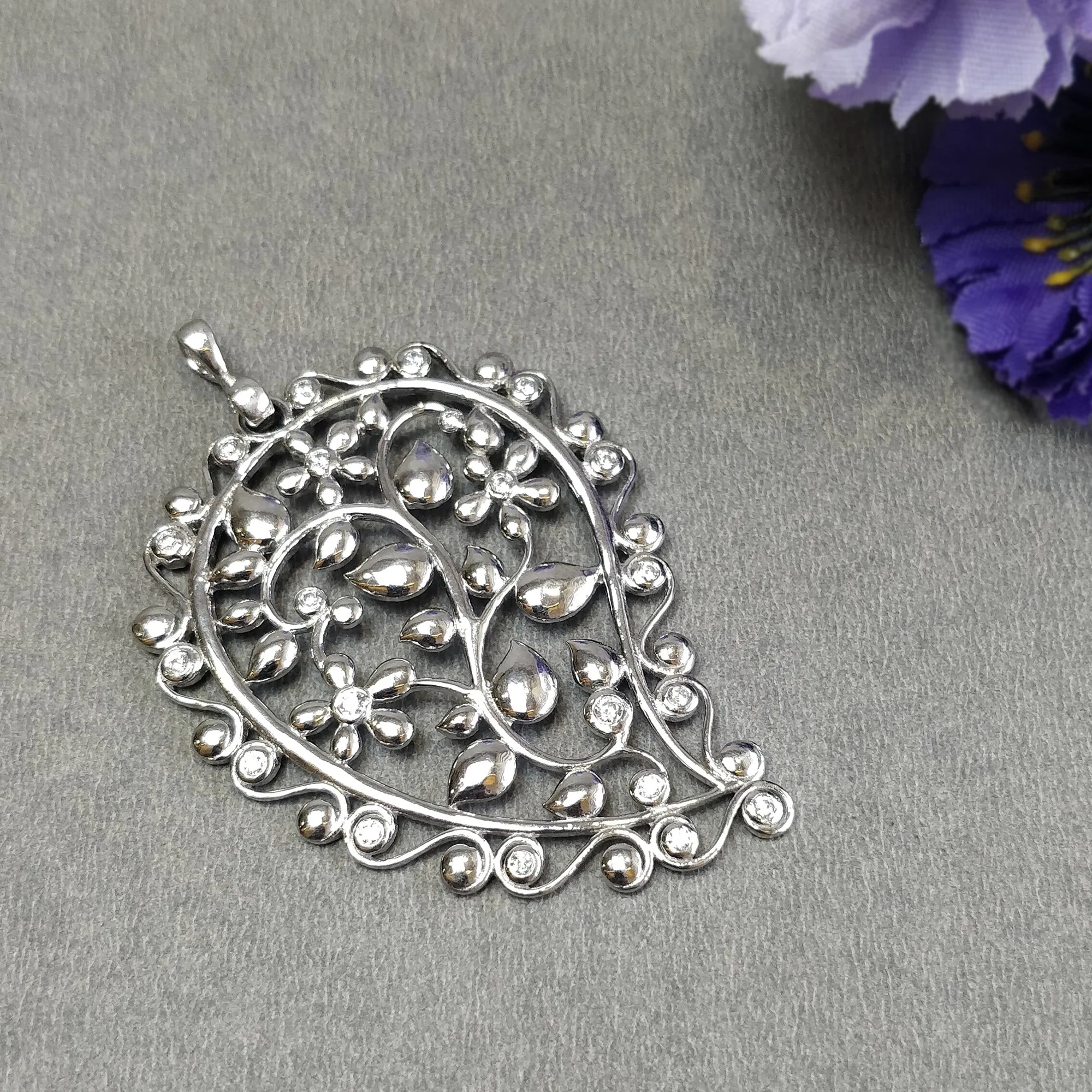925 Sterling Silver With Cubic Zirconia Pendant : 10.67gms Fashion Jewellry Single Side Floral Leaf Pendant 2.5" Gift For Her