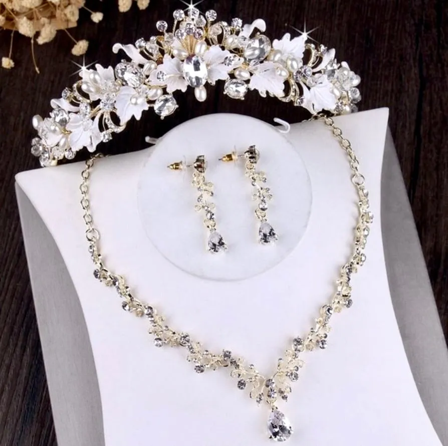 "Giada" - Bridal 3-Piece Jewelry Set With Tiara - Available in Gold and Silver