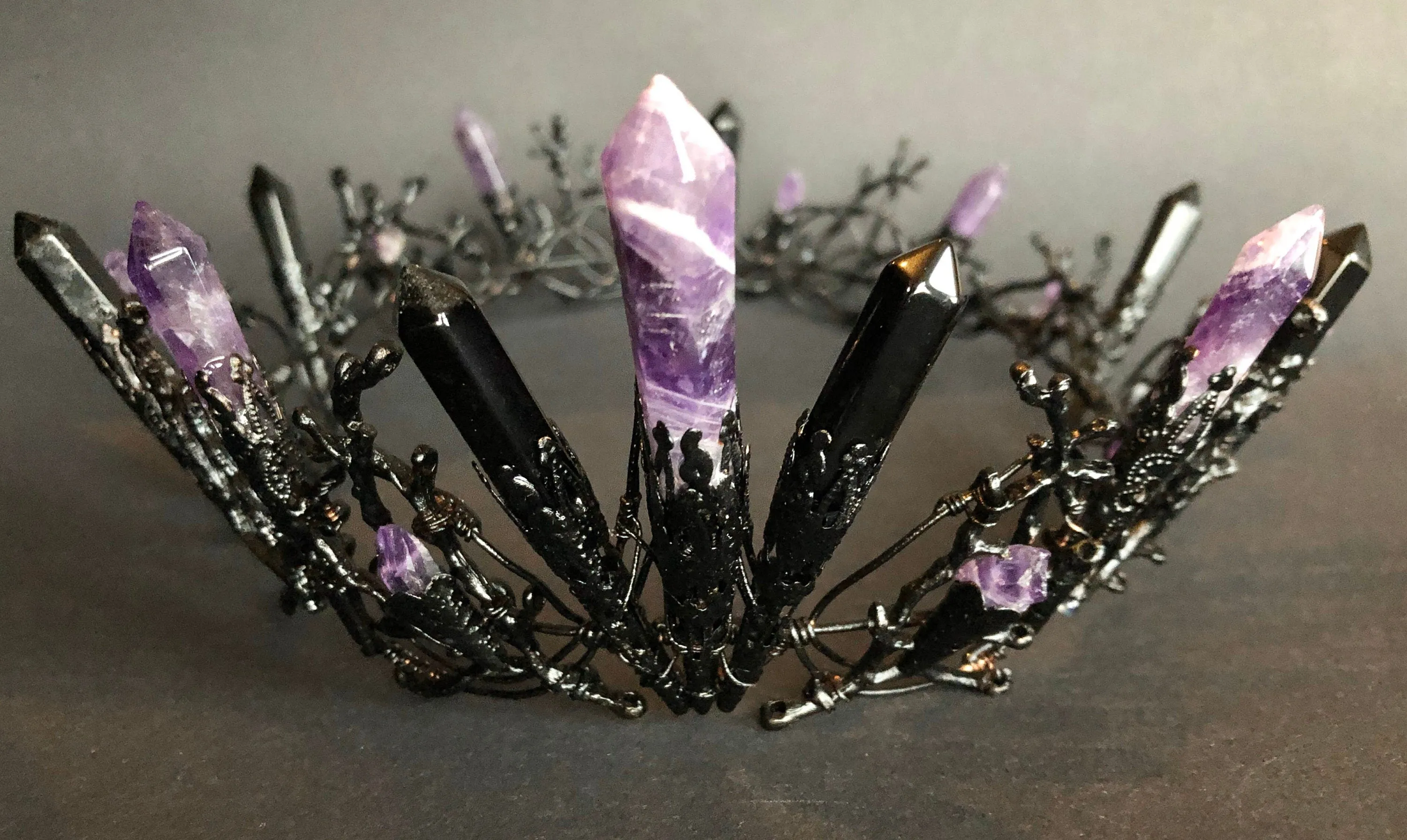 The SERAPHINA Amethyst & Onyx Full Crown